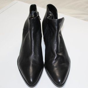 Sarto Shellson Black Ankle Boot